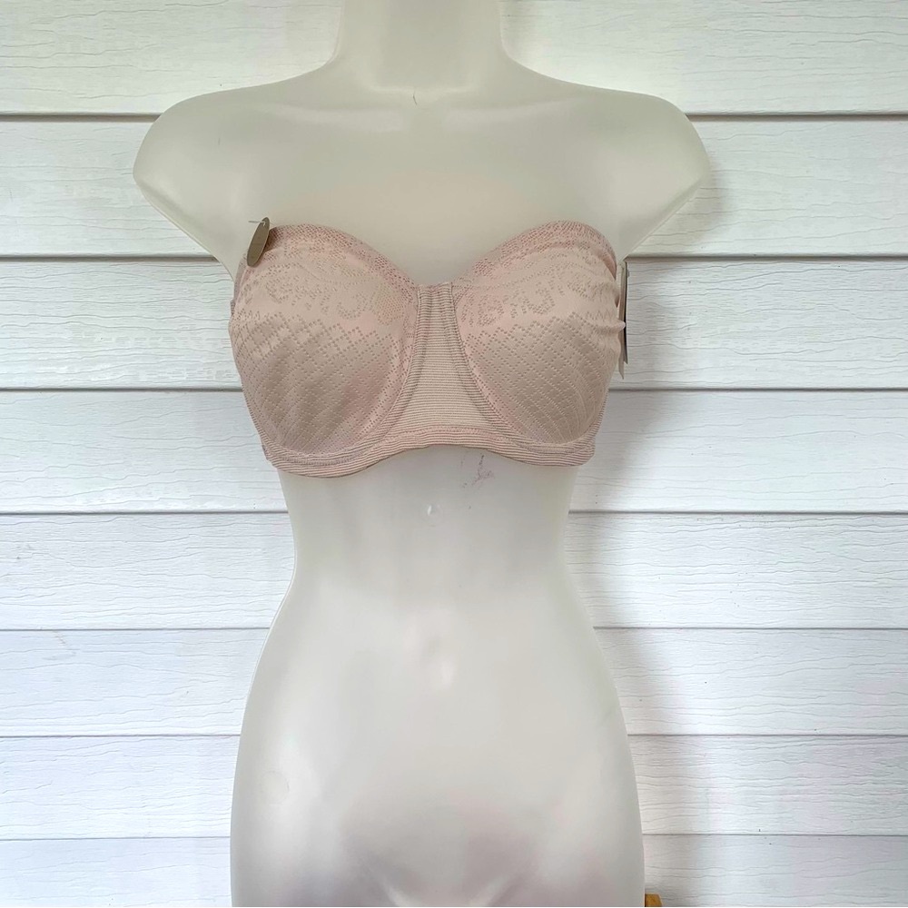Wacoal Cream Strapless minimizer Bra NWT with Underwire Support size 34DD